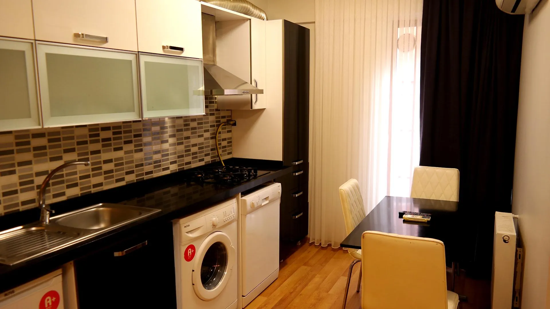 Sheriff Residencia Estambul 2*,  Turquía